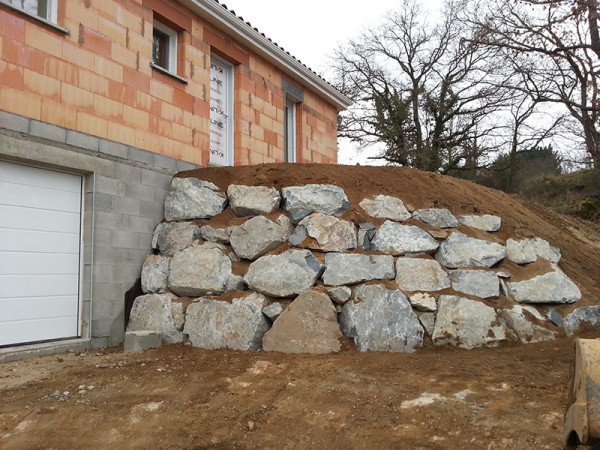 Travaux publics à Chambost-Longessaigne